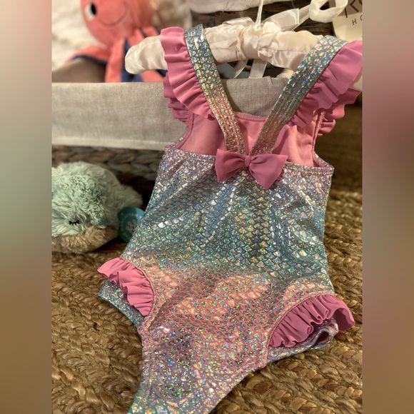 SWEET PINEAPPLE - one piece toddlers swimsuit with ruffles - NWT - Picture 5 of 5